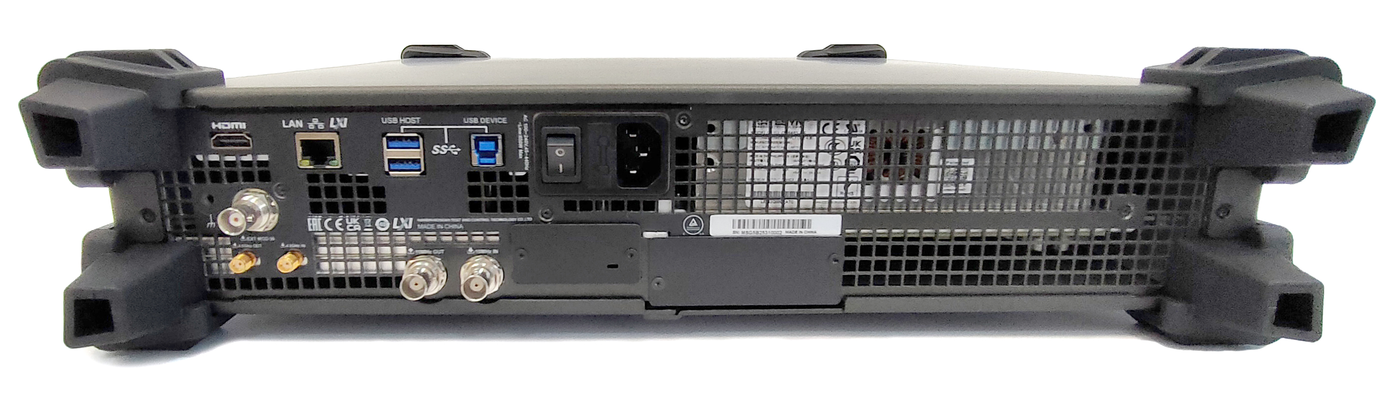 Rigol MSG5208 генератор РЧ сигналов, 8 каналов, частотный диапазон от 9 кГц до 20 ГГц, выходная мощность 20 мВт.